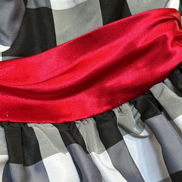 Girls party dress - Picture 5 of 5